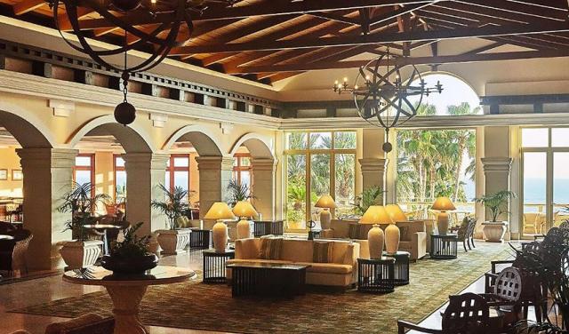 Grecotel-Mrine-Palace-8.jpg