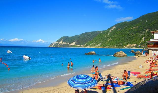 agios-nikitas-34.jpg