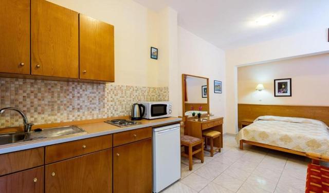 Summer-Memories-Hotel-2.jpg