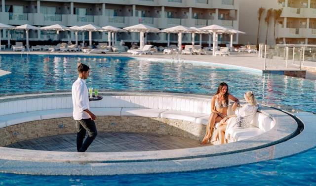 Sirena-Beach-Hotel-13.jpg
