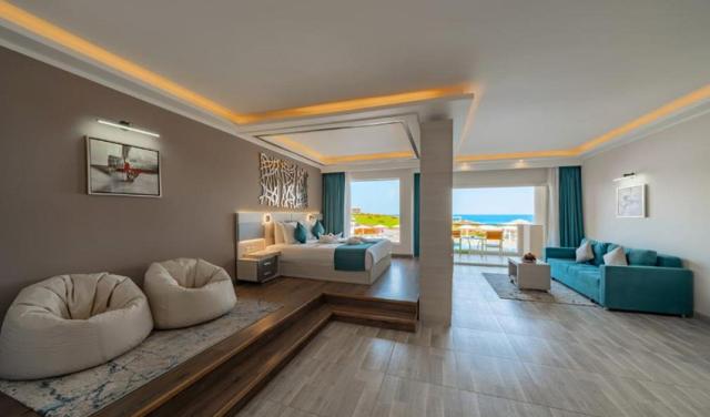 Sirena-Beach-Hotel-18.jpg