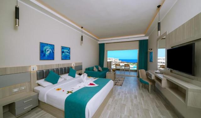 Sirena-Beach-Hotel-31.jpg