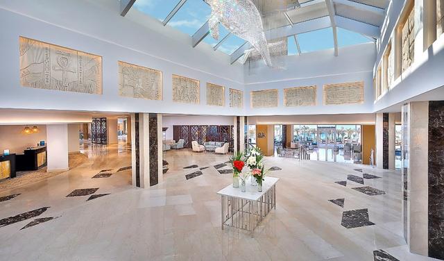 Hilton-Plaza-22.jpg