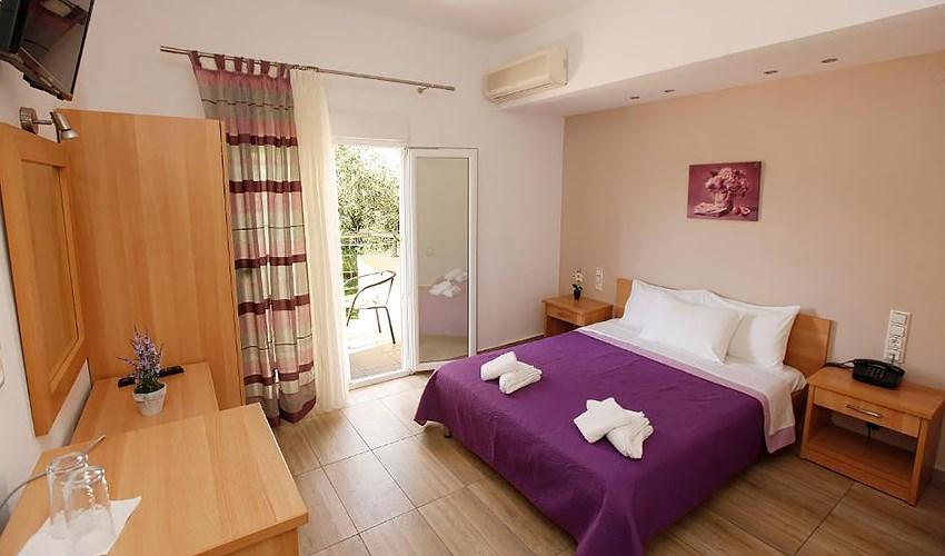 Chrisa-Hotel-11.jpg