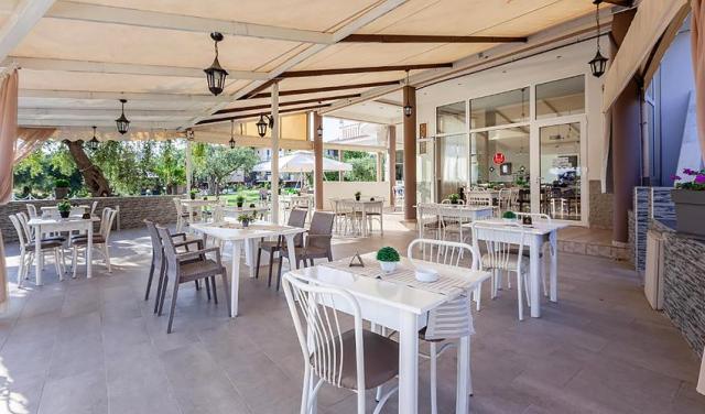 Chrisa-Hotel-24.jpg