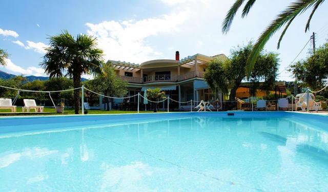 Chrisa-Hotel-3.jpg