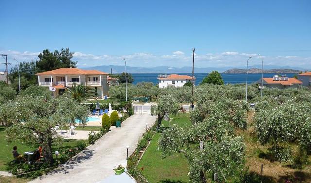 Chrisa-Hotel-6.jpg