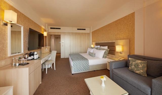 Dreams-Sunny-Beach-Spa-Resort-Hotel-21.jpg