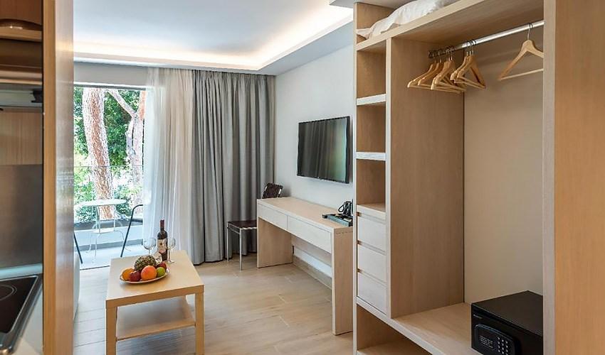 Triton-Boutique-Hotel-21.jpg