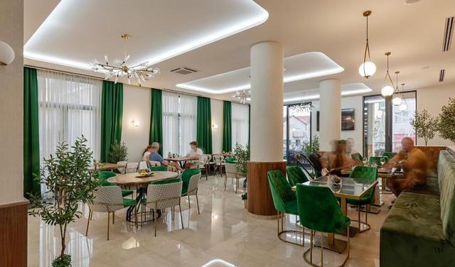 Hotel-Diplomat-8.jpg