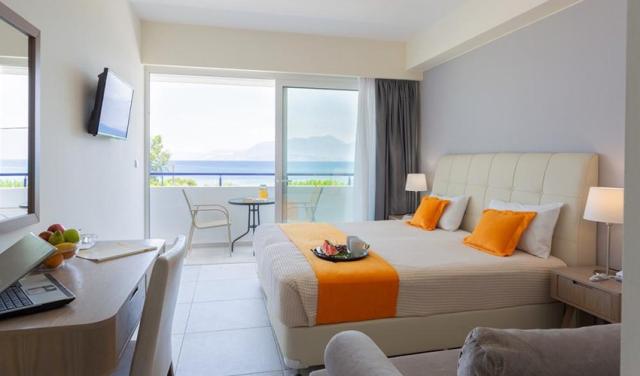 hotel-faedra-beach-14.jpg