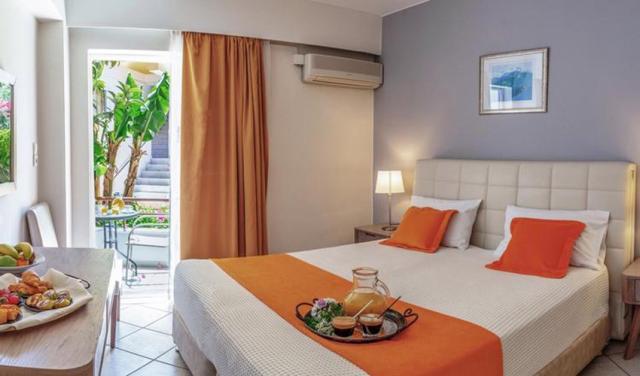 hotel-faedra-beach-10.jpg