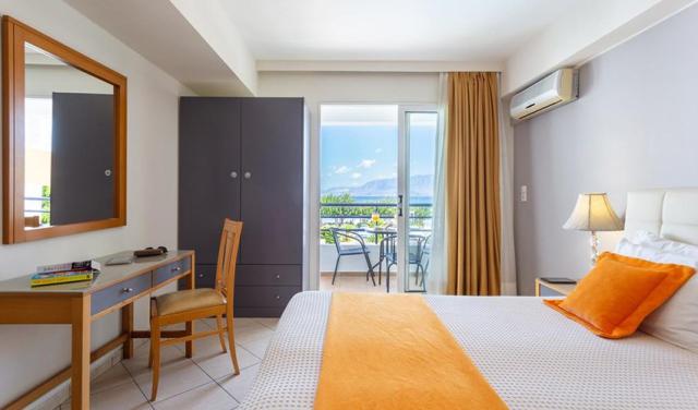 hotel-faedra-beach-11.jpg