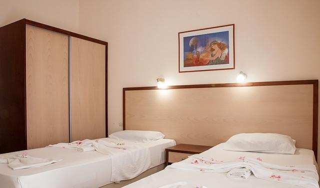 Hotel-Ekavi-23.jpg