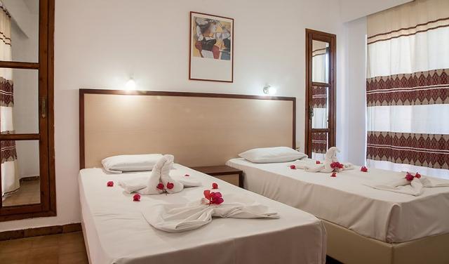 Hotel-Ekavi-12.jpg
