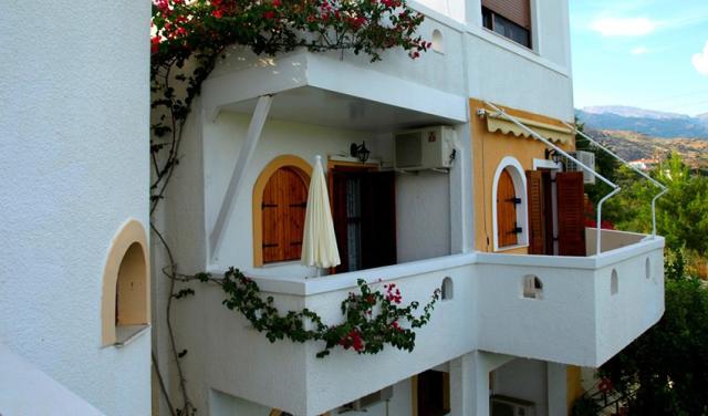Kastro-Studios-Apartments-1.jpg