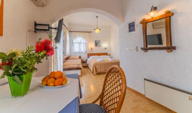 Kastro-Studios-Apartments-9.jpg