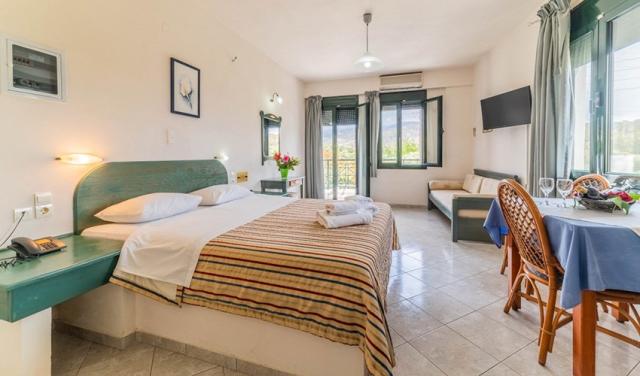 Kastro-Studios-Apartments-13.jpg
