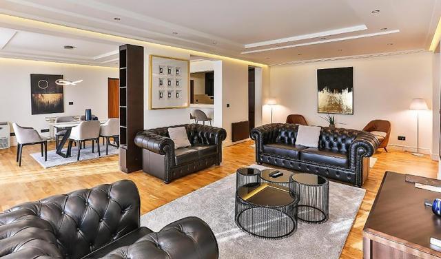 Hotel-California-17.jpg