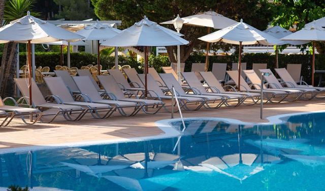 Valentin-Reina-Paguera-Hotel-4.jpg