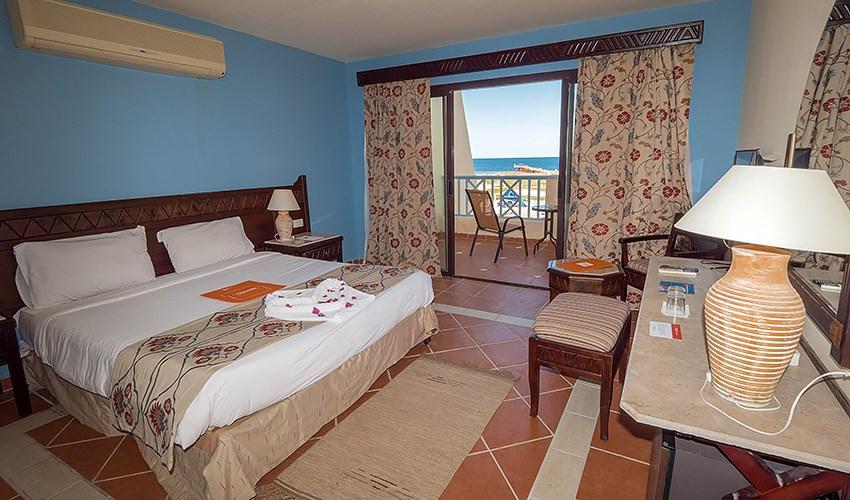 Hotel-Onatti-Beach-Resort-33.jpg