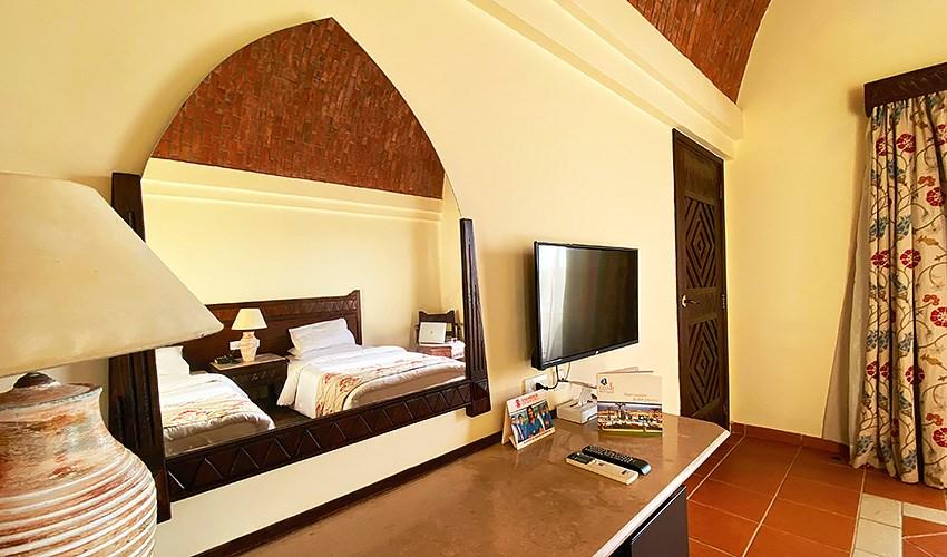 Hotel-Onatti-Beach-Resort-23.jpg