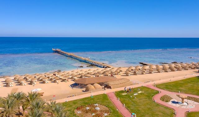 Hotel-Onatti-Beach-Resort-2.jpg