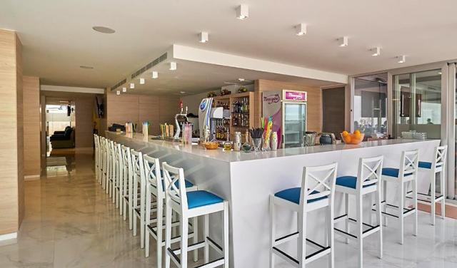 Aparthotel-Paguera-Beach-9.jpg