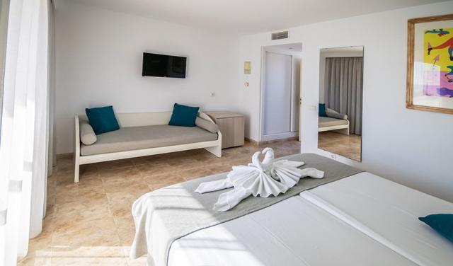 Canyamel-Classic-Hotel (12).jpg