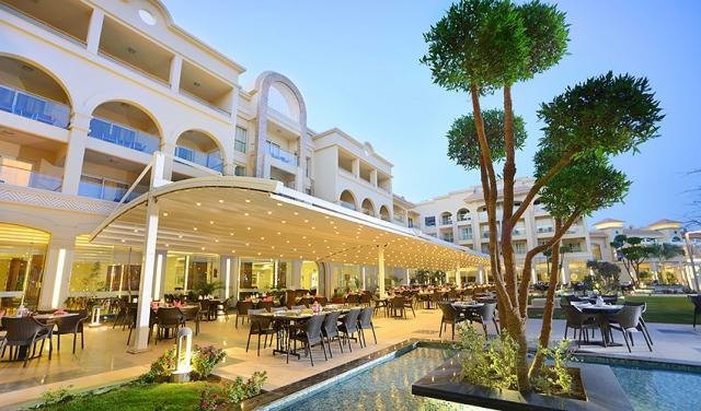 White-Beach-resort-12.jpg
