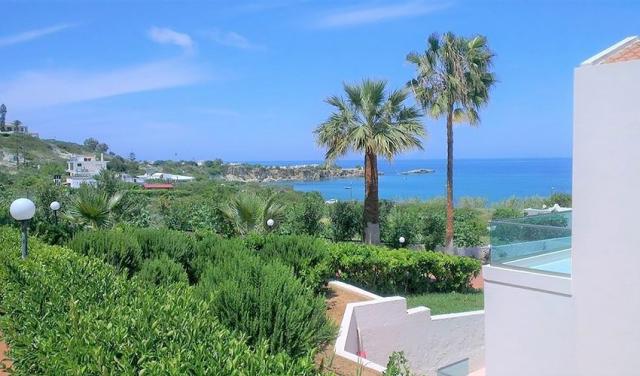 Hotel-Saradari-Beach-3.jpg