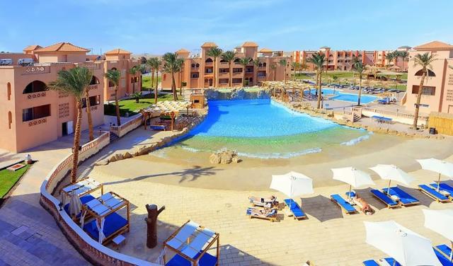 Pickalbatros-Aqua-Blue-Resort-2.jpg