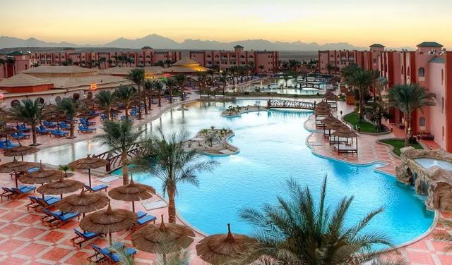 Pickalbatros-Aqua-Blue-Resort-7.jpg