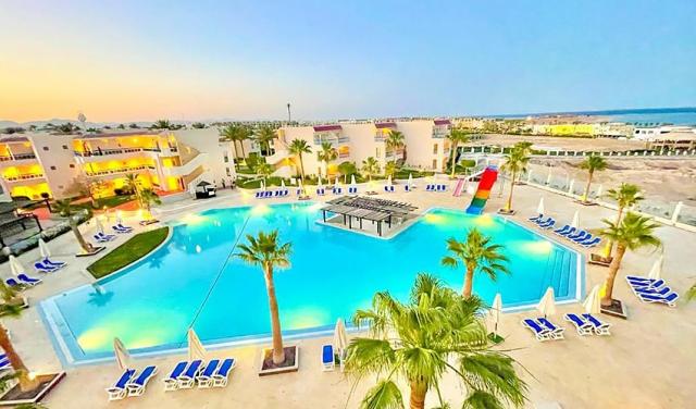 Ivy-Cyrene-Island-Resort-Hotel-16.jpg