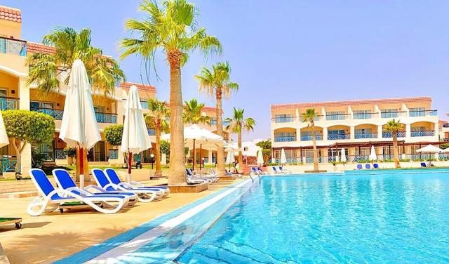 Ivy-Cyrene-Island-Resort-Hotel-1.jpg