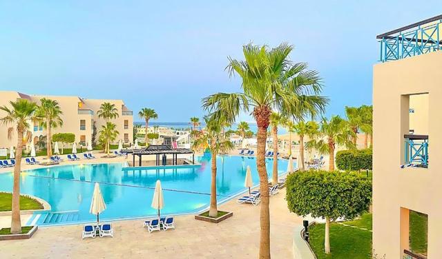 Ivy-Cyrene-Island-Resort-Hotel-6.jpg