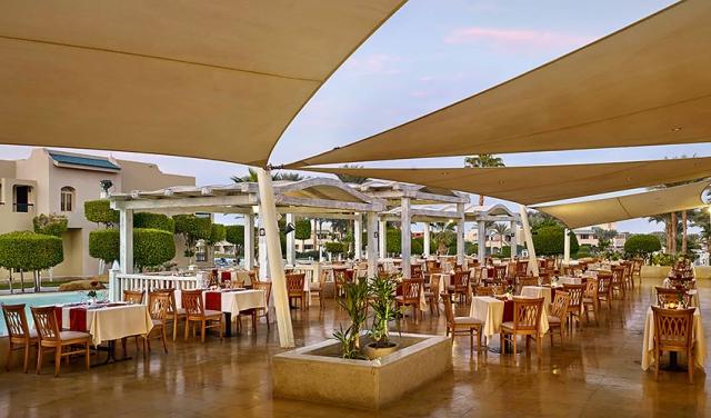 Hotel-Coral-Sea-Holiday-13.jpg
