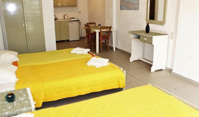 Sarlot-Hotel-16.jpg