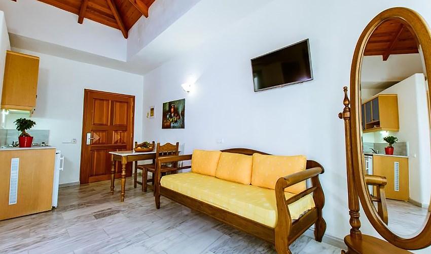Anais-Collection-Suites-16.jpg