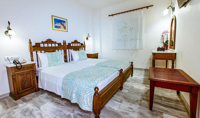 Anais-Collection-Suites-22.jpg