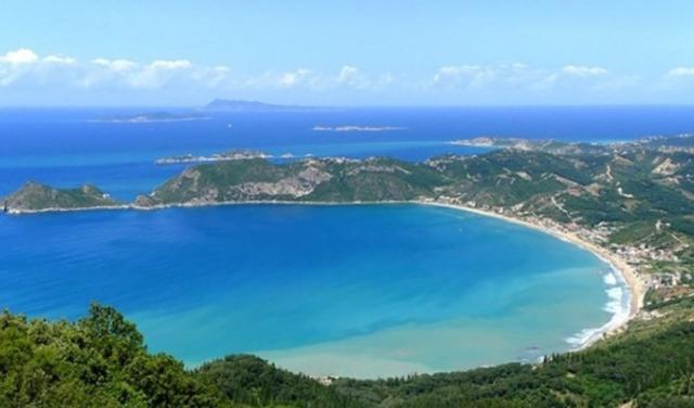 Agios Georgios beach (2)2.jpg