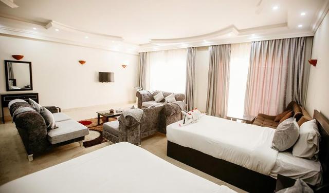Caves-Beach-Resort-17.jpg