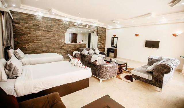 Caves-Beach-Resort-16.jpg