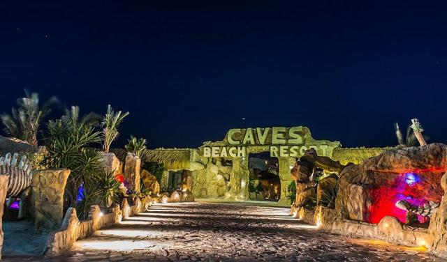 Caves-Beach-Resort-8.jpg