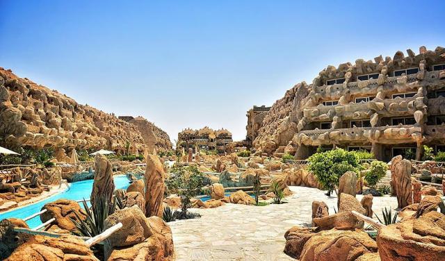 Caves-Beach-Resort-9.jpg