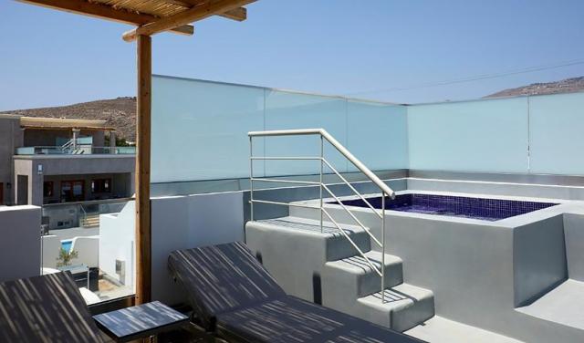 Sea-Breeze-Santorini-Beach-26.jpg