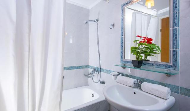 Irida-Apartments-14.jpg