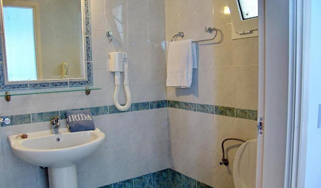 Irida-Apartments-10.jpg
