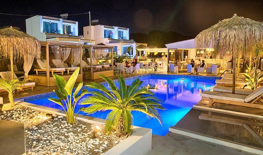 Hotel-Alia-Luxury-Suites-9.jpg