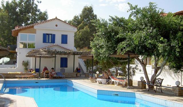 Hotel-Posidonio-1.jpg